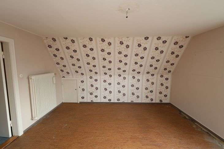 Immobilie in Groven - Gediegenes Einfamilienhaus auf schönem Grundstück mit altem Baumbestand in Lunden, Kreis Dithmarsche - Bild 6