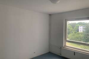 Helles Zimmer mit Balkon innerhalb einer 3er-WG // 2.OG links, Zimmer 0148 – Halberstädter Str. 24, 38444 Westhagen, Wolfsburg – Vorschaubild 5