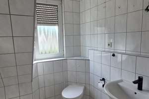 Charmantes Zweifamilienhaus mit Entwicklungspotential in Herten – Die vollständige Adresse der Immobilie erhältst du vom Anbieter., 45699 Herten – Vorschaubild 12