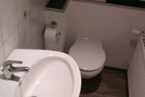 Zwei Zimmer Wohnung in zentraler Lage Siegens zu vermieten, WG-geeignet – Juliusstraße 10, 57072 Siegen, Siegen – Vorschaubild 4