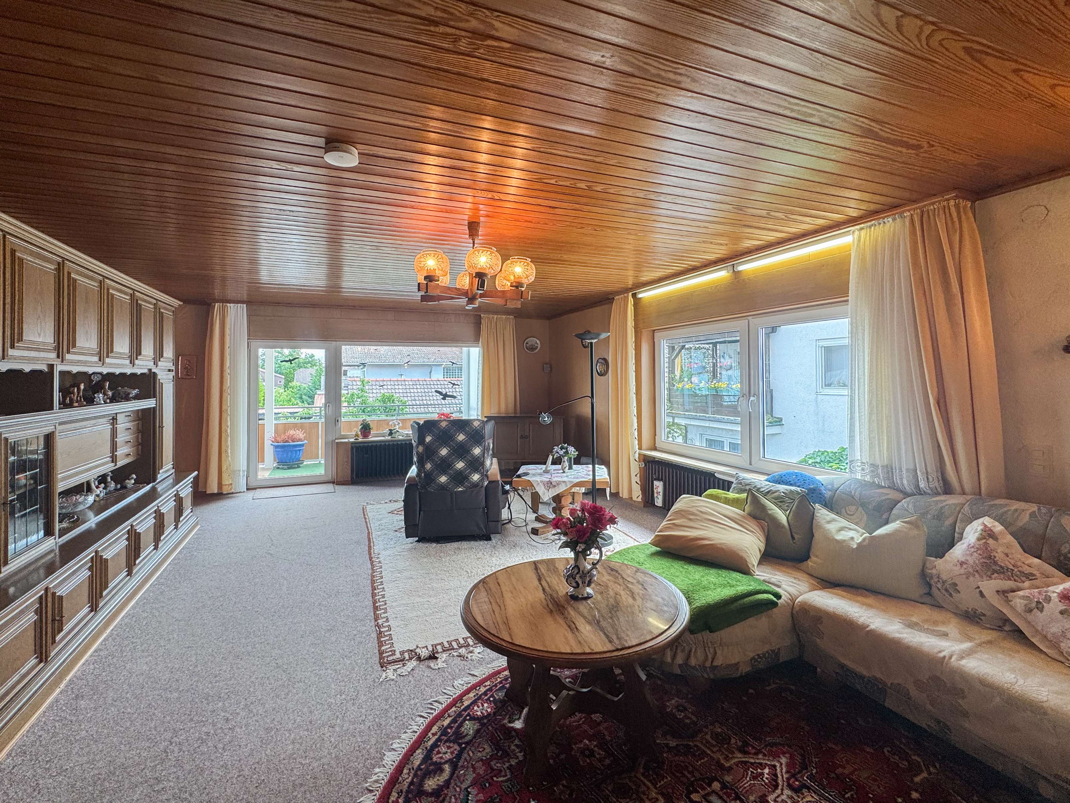 Immobilie in Riedstadt - Großzügiges und gepflegtes Zweifamilienhaus mit Garten, Terrasse, und Garagen sowie Ausbaupotenzial - Bild 10