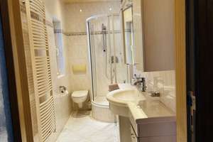 Property thumbnail 9