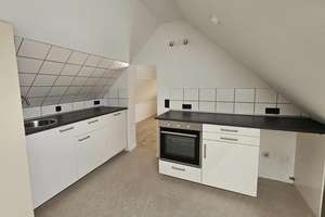Stilvolle Dachgeschosswohnung mit 2 Zimmern in ruhiger Umgebung – Die vollständige Adresse der Immobilie erhältst du vom Anbieter., 35398 Kleinlinden, Gießen – Vorschaubild 2