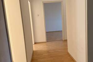 Sofort frei ! Nähe August-Bebel-Park ! Grosse 3-Zimmer-Whg. mit 2 Balkonen in MA-Neckarau – Wingertstr. 67, 68199 Neckarau, Mannheim – Vorschaubild 2