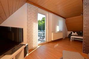 Möblierte 2-Zimmerwohnung mit sonniger Terrasse in Oberdürrbach- bevorzugt für Wochenendheimfah – Die vollständige Adresse der Immobilie erhältst du vom Anbieter., 97080 Dürrbachtal, Würzburg – Vorschaubild 9