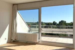 Terrassenwohnung mit Wasserblick: 2 Terrassen, 2 Bäder, 2 Zimmer … und viel Sonne! – Alt-Pichelsdorf 33A, 13595 Wilhelmstadt, Berlin – Vorschaubild 11