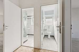 Gut geschnittene 4-Zimmer-Wohnung mit Renovierungsbedarf – Die vollständige Adresse der Immobilie erhältst du vom Anbieter., 40549 Oberkassel, Düsseldorf – Vorschaubild 11