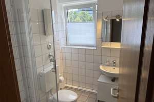 Lichtdurchflutetes, frisch renoviertes & möbliertes Apartment in Mönchengladbach am Borussiapark – Aachener Straße 735, 41069 Holt, Mönchengladbach – Vorschaubild 7