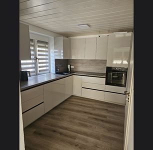 Moderne 2-Zimmer-EG-Wohnung & Gartenmitnutzung