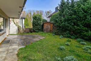 Schöne EG-Wohnung mit Terrasse, kl. Garten und Garage