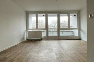 Helle 1-Zimmer-Wohnung mit Balkon im 5. Stock in Mainz – Adam Karrillon Str. 23a, 55118 Neustadt, Mainz – Vorschaubild 2