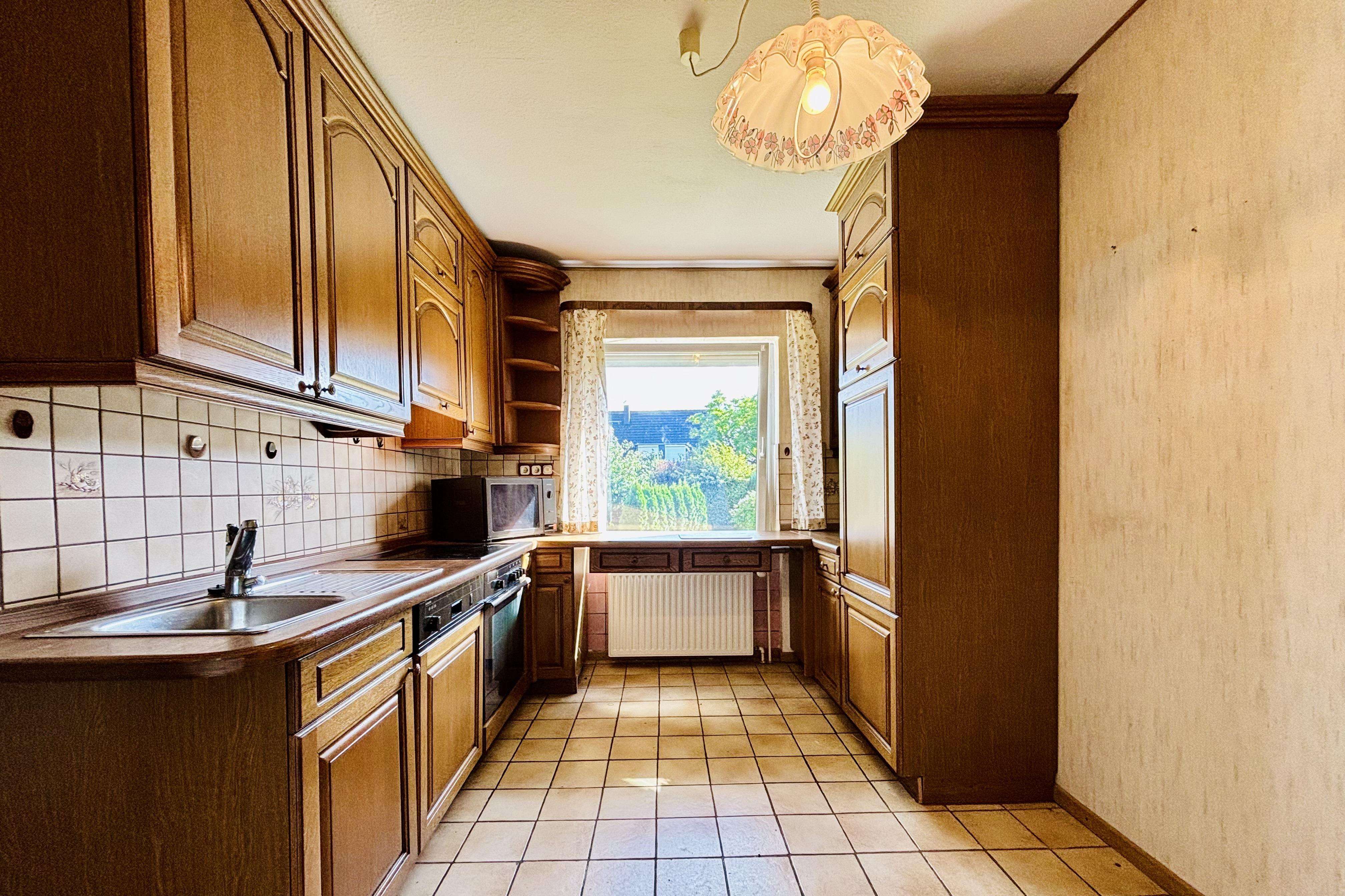 Immobilie in Escheburg - Zweifamilienhaus mit viel Platz für eigene Ideen. - Bild 2