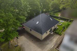 Traumhaftes Familienhaus mit Sauna, Garten und moderner Wohnatmosphäre – Die vollständige Adresse der Immobilie erhältst du vom Anbieter., 21147 Neugraben-Fischbek, Hamburg – Vorschaubild 2