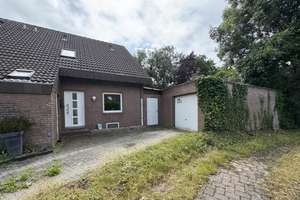 Charmantes Reihenendhaus mit Garten und grünem Blick  – Die vollständige Adresse der Immobilie erhältst du vom Anbieter., 26826 Weener – Vorschaubild 2