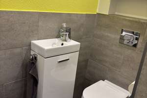 Geräumiges und modernisiertes 4-Zimmer-Haus mit gehobener Innenausstattung in Mainz-Kostheim – Die vollständige Adresse der Immobilie erhältst du vom Anbieter., 55246 Mainz-Kostheim, Wiesbaden – Vorschaubild 18