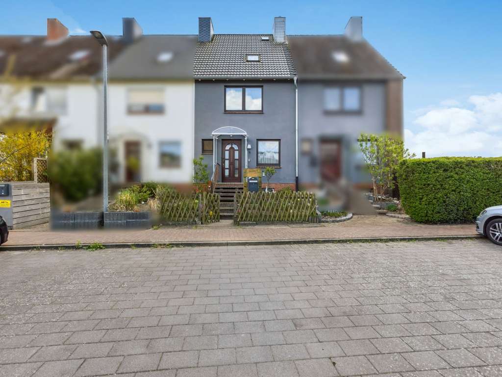 ERBBAURECHT: Charmantes Reihenmittelhaus in ruhiger Lage von Winsen (Luhe)