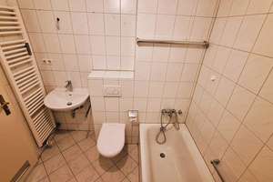 Seltene Gartenwohnung mit Hausgefühl: 4,5 Zimmer, Terrasse, Hobbyraum und Garage – Klagenfurter Str. 12, 81669 Ramersdorf, München – Vorschaubild 18