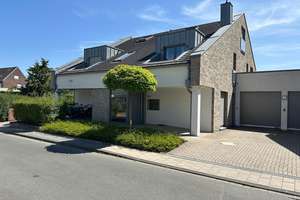 Hochwertige Maisonettewohnung für Singles oder Paare