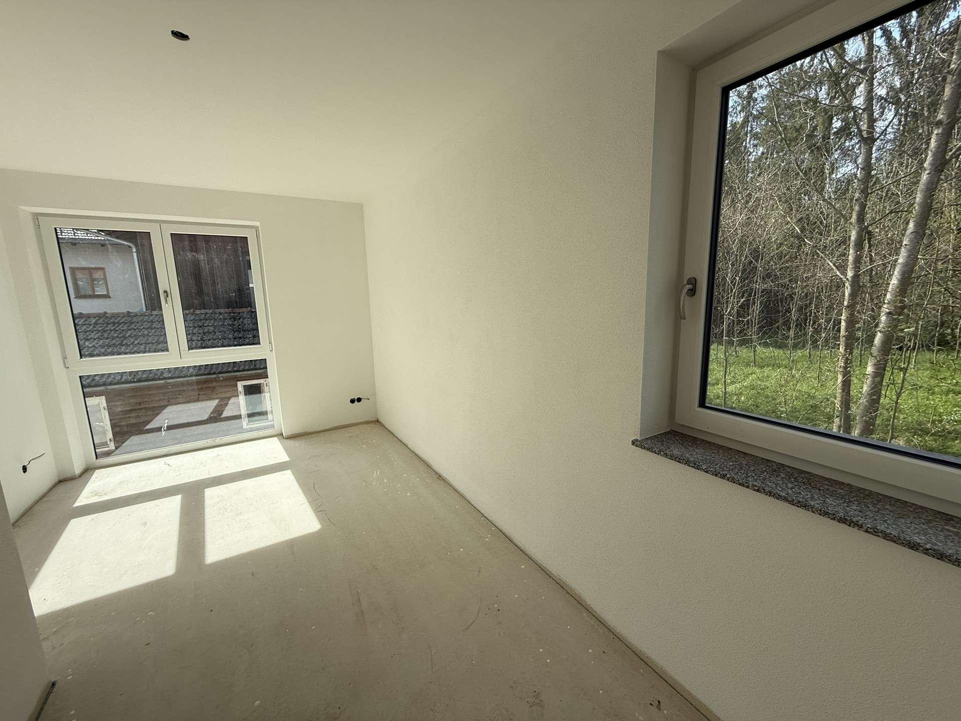 Immobilie in Bad Endorf - Neubau-Doppelhaushälfte in unverbautem Ortsrand mit Südhang und Bergblick - Bild 2