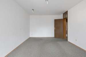 2-Zimmer-Wohnung mit überdachtem Westbalkon, Außenstellplatz und ausbaubarem Dachgeschoss – Schlüterstraße 10, 85057 Mitte, Ingolstadt – Vorschaubild 10
