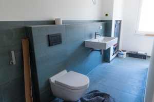 FR-Wiehre Häuschen, ruhige Lage in idyll. Hinterhof, 70qm Wf über 3 Gesch. Garten Dachter. Aussicht – Freiburg im Breisgau – Vorschaubild 7