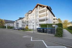 Zum Verkauf: helle 2 Zimmer-Wohnung mit Balkon und TG-Stellplatz in Waldkirch