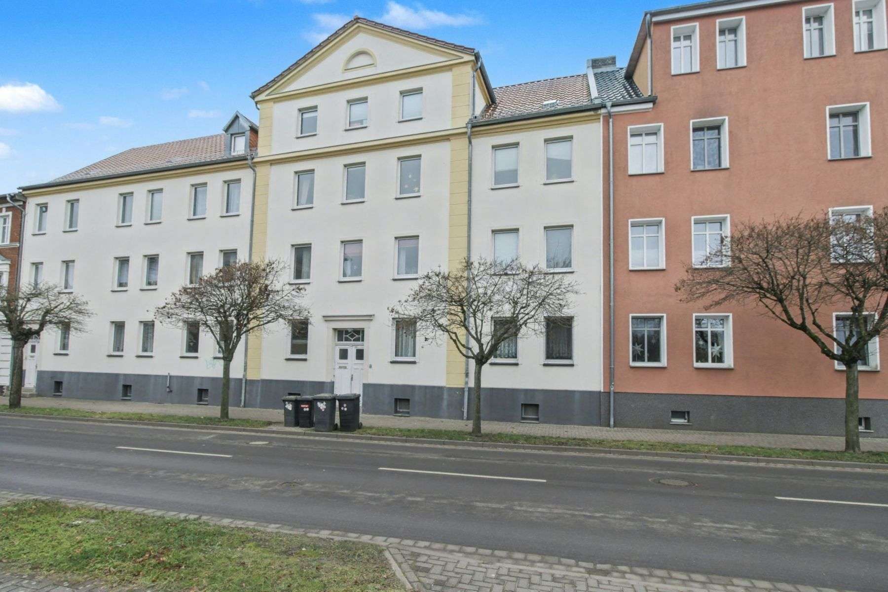 Investment o. Selbstnutzung: Zentral gelegene 3-Zimmer Ergdeschosswohnung in Angermünde, Uckermark Kreis – Bild 1