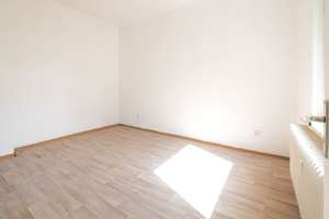 2 Zimmer mit Küche Wohnung in Kistner str. 26 Bremerhaven – Die vollständige Adresse der Immobilie erhältst du vom Anbieter., 27576 Lehe, Bremerhaven – Vorschaubild 2