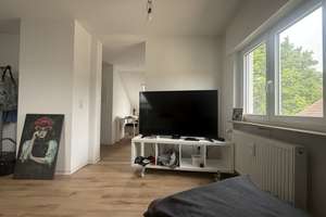 Schöne helle offene 1 -Zimmer Dachgeschosswohnung  – Die vollständige Adresse der Immobilie erhältst du vom Anbieter., 70563 Dürrlewang, Stuttgart – Vorschaubild 3