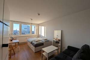 Super zentrales Studio mit Fernsehturm-Blick im 14. OG – Holzmarktstrasse 73, 10179 Mitte (Ortsteil), Berlin – Vorschaubild 5