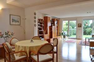 Viel Platz für die Familie, Reihenhaus in ruhiger und zentraler Lage von Baden-Baden – Die vollständige Adresse der Immobilie erhältst du vom Anbieter., 76530 Weststadt, Baden-Baden – Vorschaubild 2