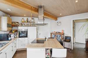 Provisionsfrei – Plus-Energie-Drehhaus mit einzigartiger Architektur und Schwimmteich – Die vollständige Adresse der Immobilie erhältst du vom Anbieter., 96472 Rödental – Vorschaubild 2