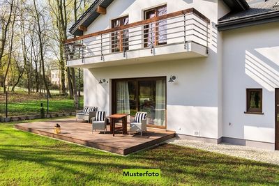 Kleine Einfamilien-Doppelhaushälfte - provisionsfrei