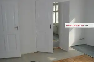 IMMOBERLIN.de - Ausbaufähiges Ein-/Zweifamilienhaus auf großem Westgrundstück mit Neubaupotential – Berlin – Vorschaubild 4