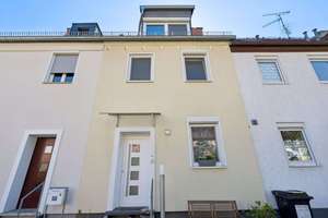 Gepflegtes modernisiertes Reihenhaus in Südausrichtung schöner Garten ruhige Lage Mainz Kostheim – Die vollständige Adresse der Immobilie erhältst du vom Anbieter., 55246 Mainz-Kostheim, Wiesbaden – Vorschaubild 2