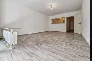 Erstbezug nach Sanierung mit Balkon: exklusive 3-Zimmer-Wohnung in Bremen