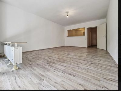 Erstbezug nach Sanierung mit Balkon: exklusive 3-Zimmer-Wohnung in Bremen