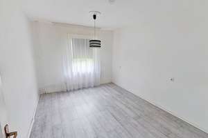 Zentral gelegene 3-Zimmer-Wohnung mit BALKON – Hans-Böckler-Straße 1, 26603 Aurich – Vorschaubild 3