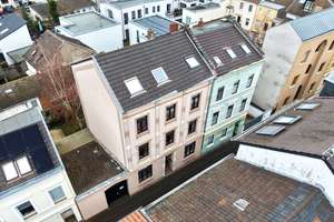 Charmantes Mehrfamilienhaus mit Entwicklungspotenzial in sensationeller Lage in Bonn-Poppelsdorf