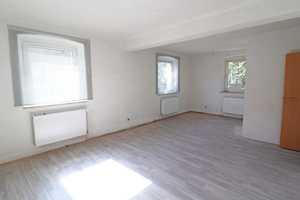 Kleines Wohnhaus mit Potenzial – teilweise renoviert, mit neuer Dacheindeckung und Fenstern – Neustadt a.d. Waldnaab (Kreis) – Vorschaubild 5