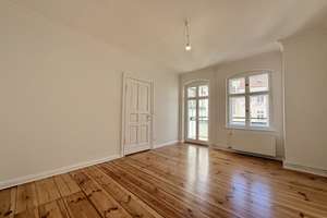 Stilvoller Altbau im 3. OG: Lichtdurchflutet, renoviert & mit Balkon zum ruhigen Innenhof – Die vollständige Adresse der Immobilie erhältst du vom Anbieter., 10115 Mitte (Ortsteil), Berlin – Vorschaubild 9