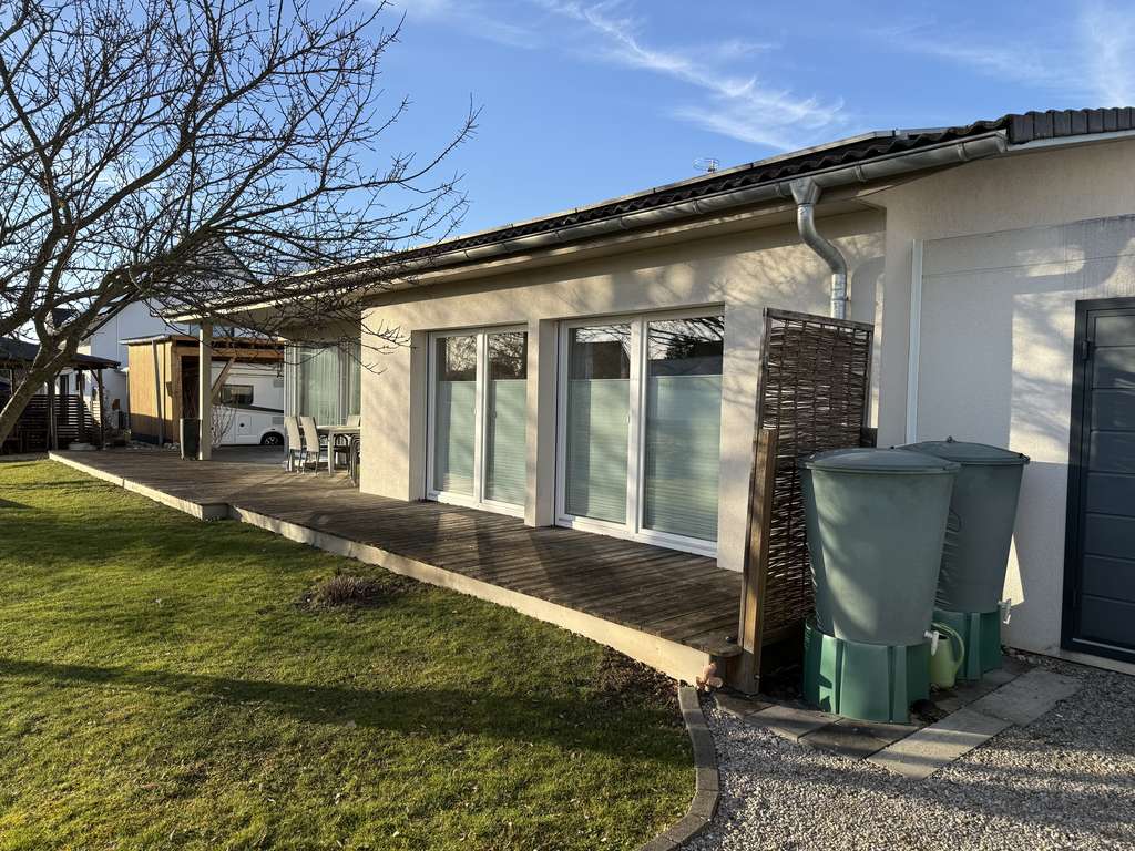 Immobilie in Kutzenhausen - Einfamilienhaus-Bungalow mit Doppelgarage auf 652 m² Grundstück in Kutzenhausen-Maingründel - Bild 1