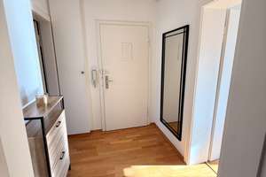 +++ bequem, grün, ruhig & zentral - Parkett, TL-Bad mit Wanne, West-Balkon - inklusive EBK +++ – Löchgauer Straße 14, 70437 Rot, Stuttgart – Vorschaubild 3
