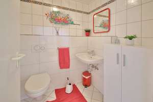 Großzügiges Einfamilienhaus mit vermieteter Maisonette-Einliegerwohnung in Karlsruhe-Grötzingen – Die vollständige Adresse der Immobilie erhältst du vom Anbieter., 76229 Grötzingen, Karlsruhe – Vorschaubild 16