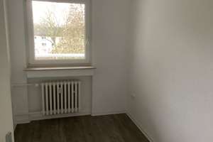 Neue Wohnung, neues Glück! Großzügige 4-Zi.-Wohnung – Leithestr. 126, 45886 Ückendorf, Gelsenkirchen – Vorschaubild 4
