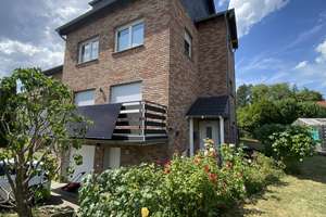 Modernes & familienfreundliches Wohnen mit großer Dachterrasse und Sauna – Die vollständige Adresse der Immobilie erhältst du vom Anbieter., 51519 Odenthal – Vorschaubild 2