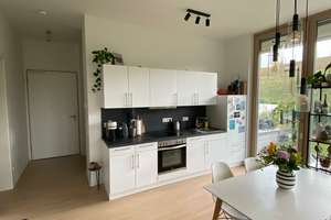 Stilvolle 2-Zimmer-Erdgeschosswohnung mit Terrasse und Garten in Regensburg – Sarmanna-Straße 16, 93049 Westenviertel, Regensburg – Vorschaubild 2