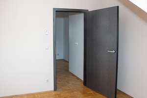 Dachgeschosswohnung über 2 Etagen mit Balkon und Parkett – 2 Bäder – Lohrstraße 26, 9113 Schloßchemnitz, Chemnitz – Vorschaubild 31