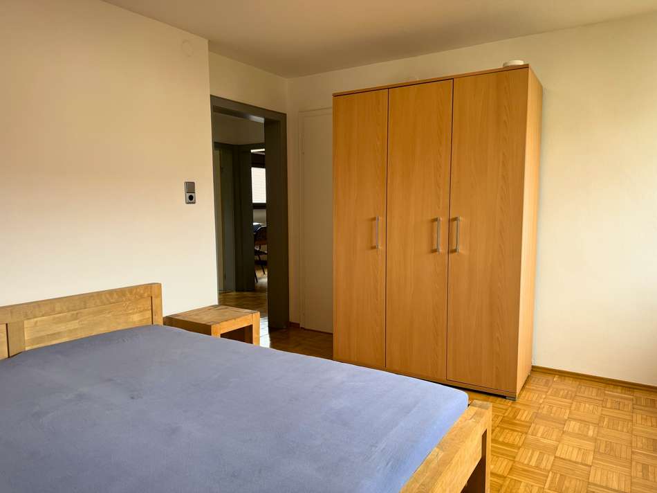 DG-Wohnung: Schlafzimmer 2
