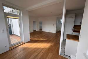 HELLE DACHGESCHOSSWOHNUNG MIT TERRASSE & NEUER KÜCHE IN KIEL-MITTE – Schauenburgerstraße 69, 24118 Ravensberg, Kiel – Vorschaubild 4